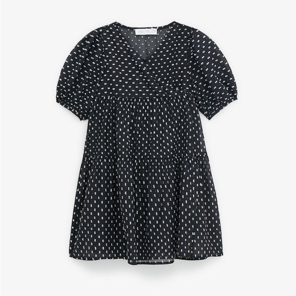 DOTTED MESH DRESS WITH FOIL DETAIL
Zara girl 8 classy - Picture 1 of 5